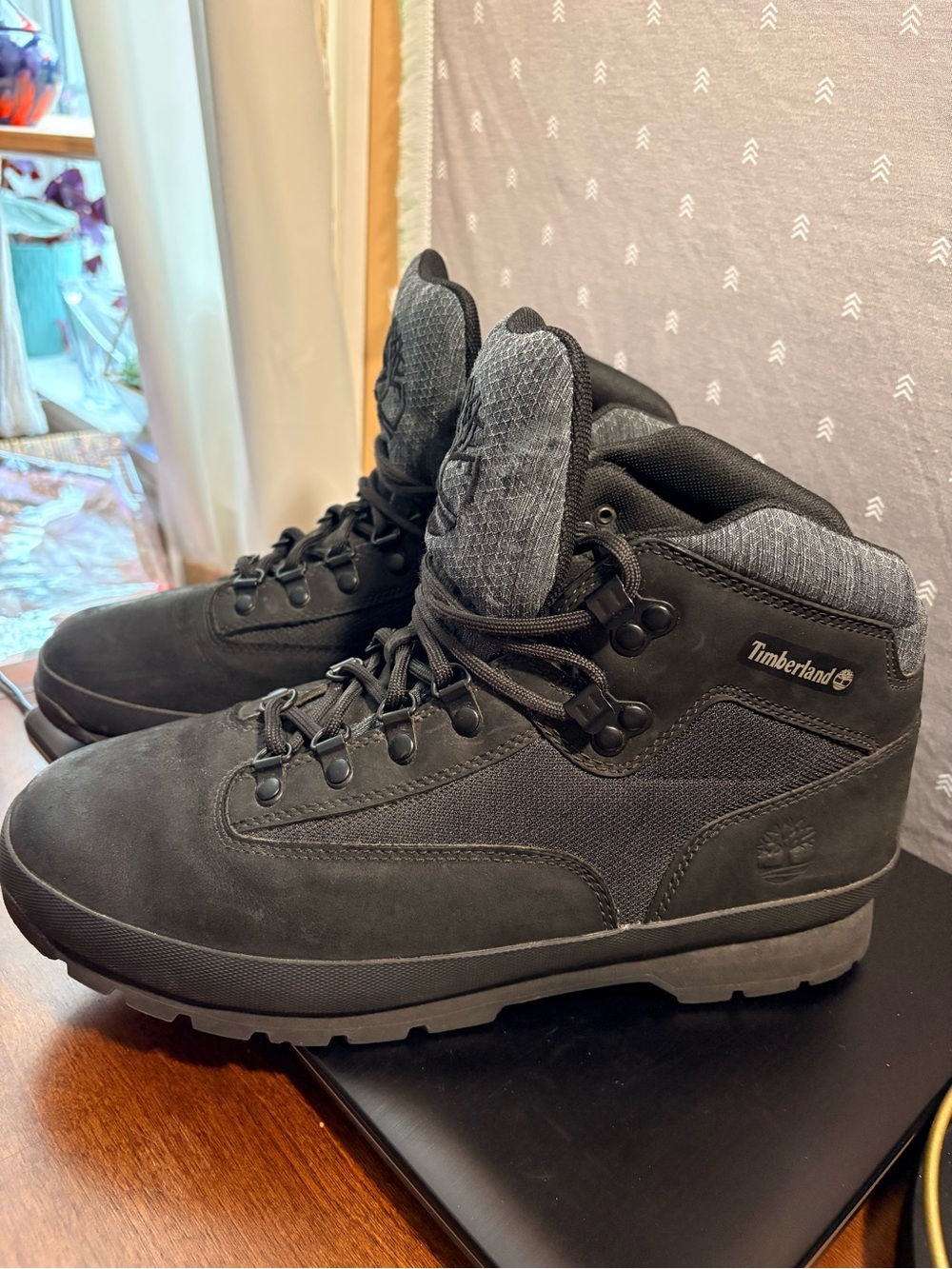 Timberland Men's Black High-Top Lace-Up Hiking Boots. Mens size 10.5